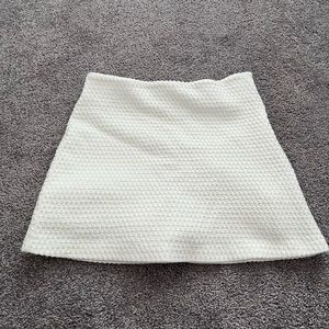 Zara white textured mini skort